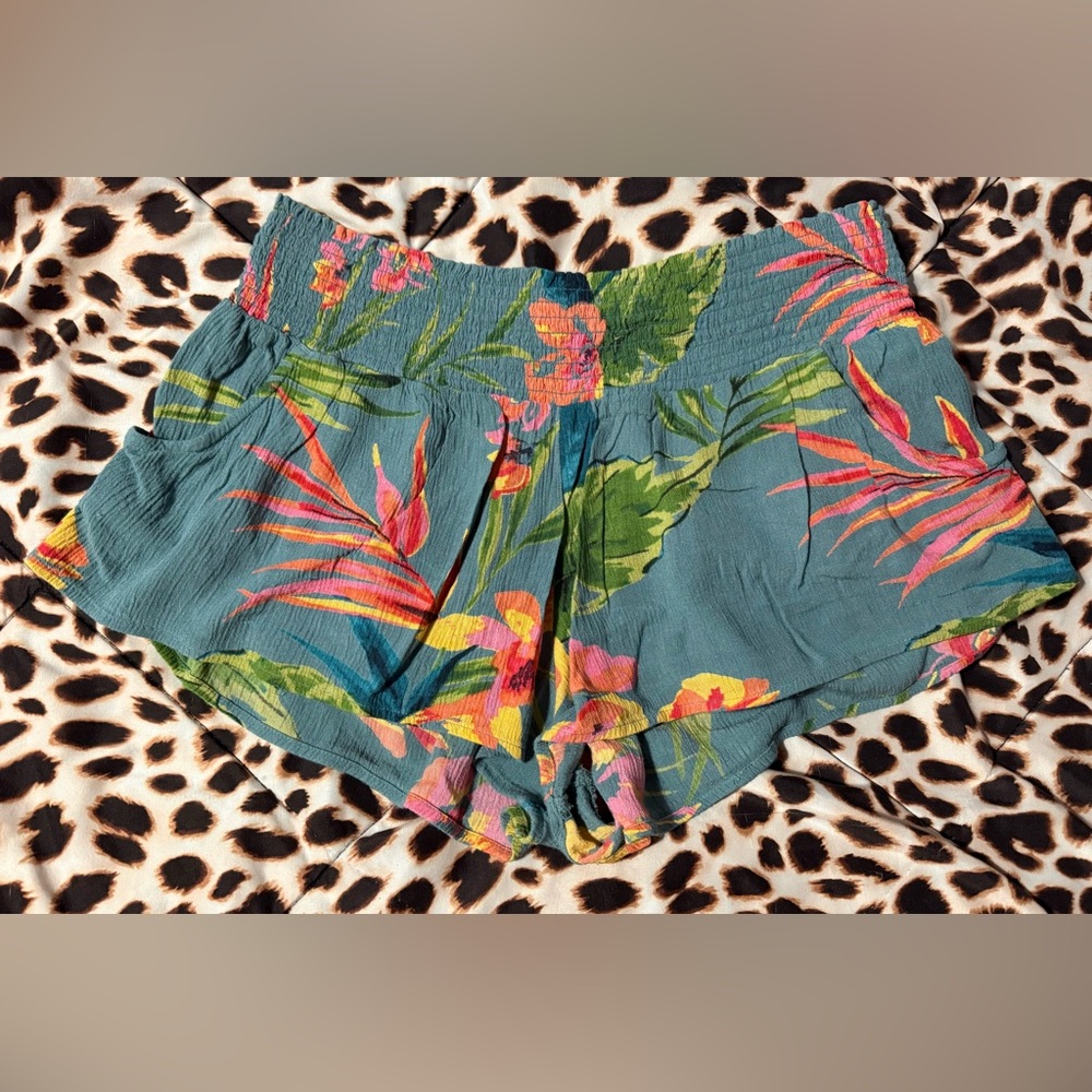 Billabong Teal Floral Tropical Print Women’s Shorts